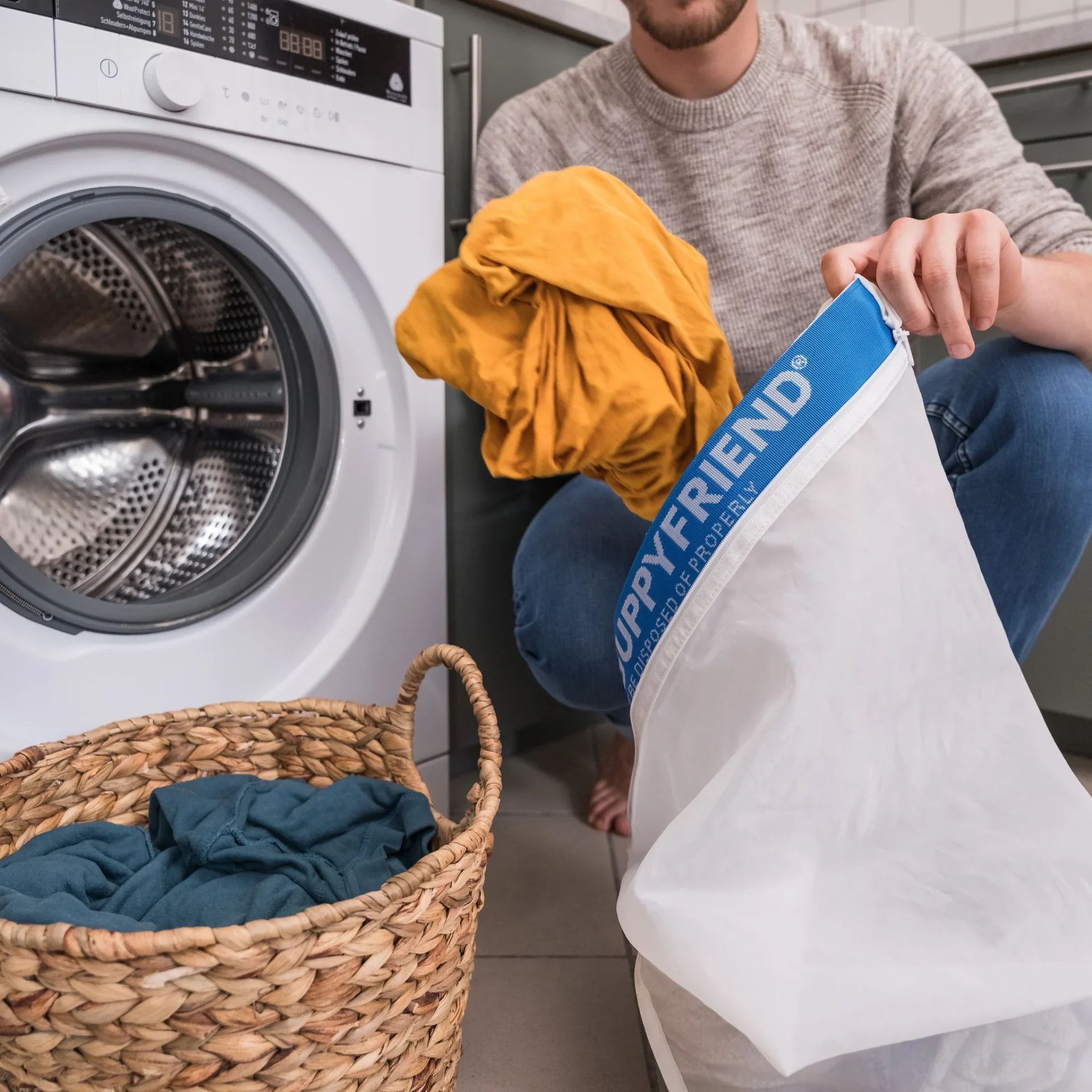 How to use the GUPPYFRIEND Washing Bag